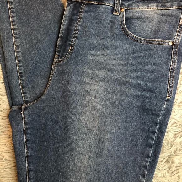 Maurices Plus Jeans Women 20W Blue Skinny Everflex High Rise Stretch Medium Wash - Picture 8 of 10